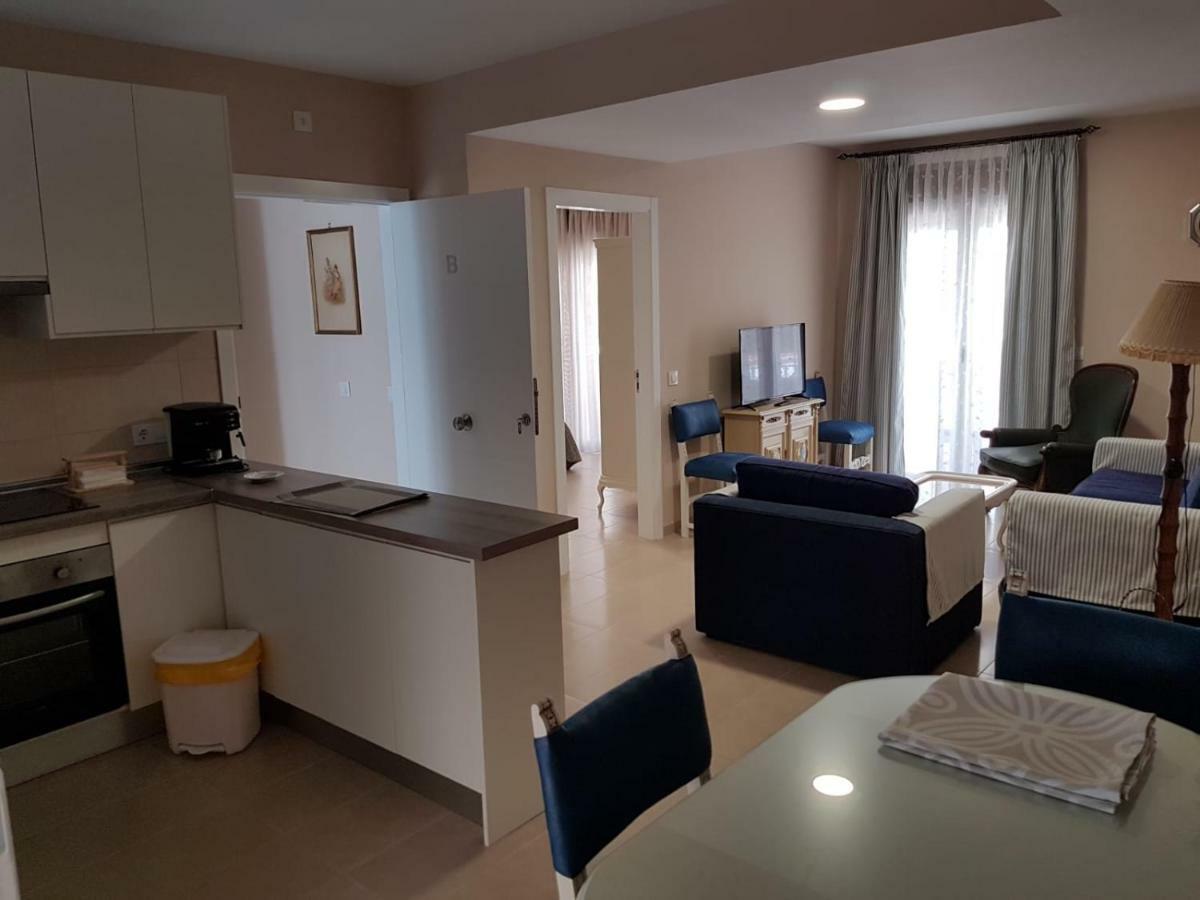 Apartamentos Hela Arjona Eksteriør billede
